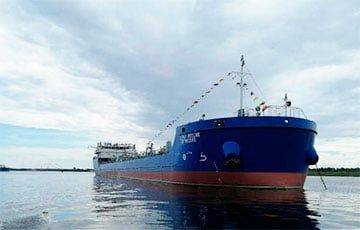 СМИ: Российский танкер SIG получил двухметровую пробоину у ватерлинии