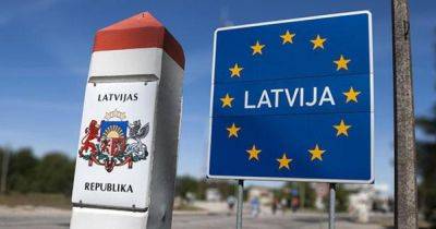 В Латвии тысячи россиян получат письма с просьбой покинуть страну