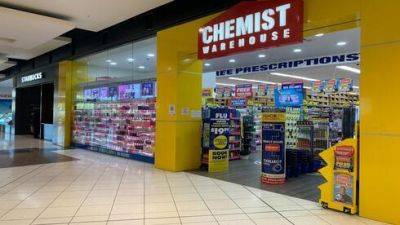Австралийская сеть обещает продавать в Израиле парфюмерию и косметику на 50% дешевле: что мешает