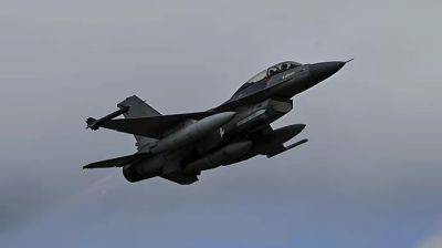Новая ракетная атака России: Кулеба призвает вооружить украинцев самолетами F-16