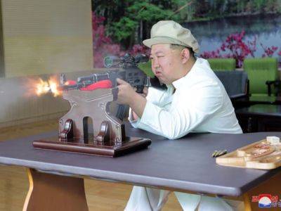 Лидер КНДР Ким Чен Ын призвал увеличить производство оружия в стране