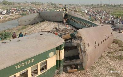 Около 30 человек погибли в результате аварии поезда в Пакистане - korrespondent.net - Украина - Пакистан - Исламабад