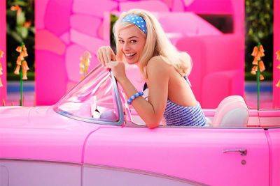 «‎Барби» собрала более $1 млрд в мире, оформив новый рекорд для Греты Гервиг