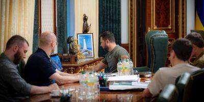 Зеленский провел совещание с силовым блоком: озвучены доклады об операциях на фронте, боеприпасах и планах РФ