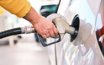 Бензин и дизель стремительно дорожают: большие сети АЗС снова подняли цены