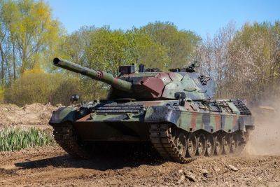 Неизвестная страна выкупила для Украины 50 танков Leopard 1 - подробности