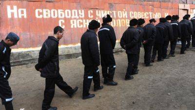 Мобилизация в России – в колониях принудительно отправляют зэков на фронт