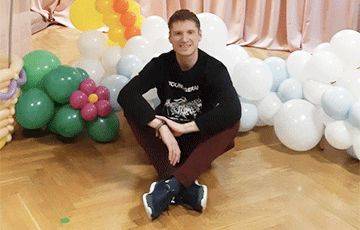 Белорусский музыкант-баянист создал бизнес «из воздуха»
