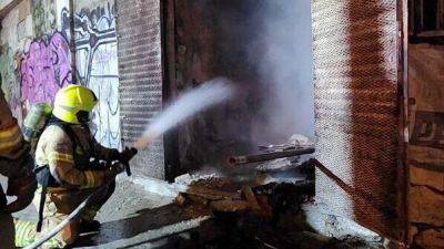 Бездомный в Хайфе готовил обед - и устроил пожар в заброшенном доме