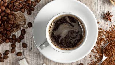 Кофеманы, сядьте, если стоите: эксперты рассказали, почему кофе нельзя потреблять вместе с шоколадом