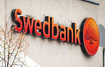 Swedbank прекращает обслуживание своих карт в Беларуси
