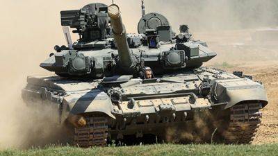 На Луганщине ВСУ уничтожили шесть российских танков, из них - современные Т-90 "Прорыв", – Евлаш