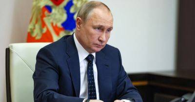 Многие уже готовы: Путин может отправить воевать в Украину подростов из "Юнармии", — СМИ