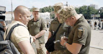 Дом на 638 квадратов и машина: НАПК подозревает военкомов во Львове и Запорожье в коррупции