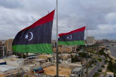В Ливии введен комендантский час, закрыты порты и все учреждения на побережье