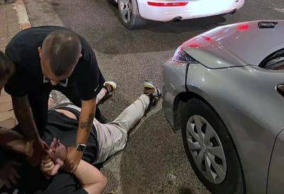 Полиция задержала виновником нападения на машину с детьми в Тверии