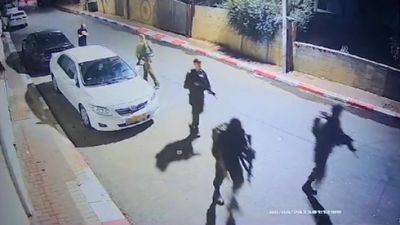Израильские арабы в ярости: "Солдаты ЦАХАЛа жестоко избивали жителей Кафр-Кассема"