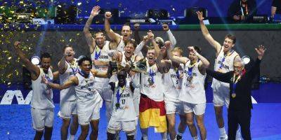 Деннис Шредер - Сборная Германии стала чемпионом мира по баскетболу, одолев в финале Сербию — видео - nv.ua - Украина - Германия - Япония - Сербия - Филиппины - Индонезия