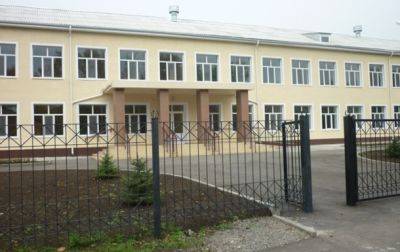В РФ ученик напал с ножом на взрослых в школе: есть раненые