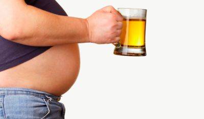Чому від пива росте пивний живіт: ви дуже ризикуєте здоров'ям, споживаючи цей напій
