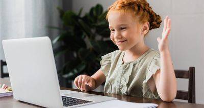 Украинские школьники могут бесплатно получить ноутбуки и планшеты: кто может получить
