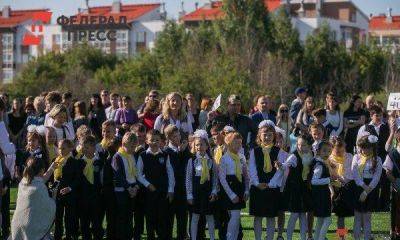 Россияне ответили, сколько денег потратили на сборы ребенка в школу