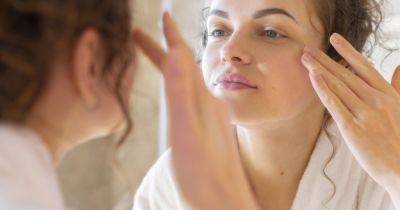 Как сделать кожу гладкой. Косметолог назвала 4 причины неровностей на лице - focus.ua - Украина