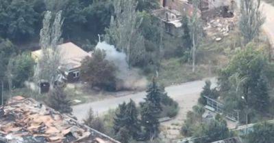 Танк, ЗРК и грузовики: вблизи Соледара 30 бригада уничтожает технику оккупантов (видео)