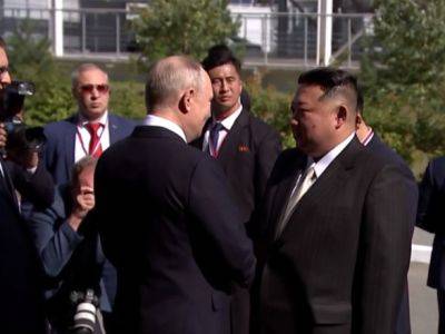 Ким Чен Ын и путин пожали руки на космодроме "Восточный"