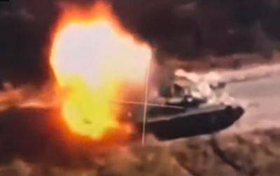 Нацгвардейцы уничтожили российский танк Т-90 Прорыв
