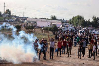 Беспорядки на границе с Газой: 6 палестинцев подорвались на собственной бомбе