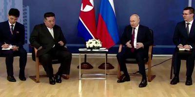 В сети начали распространяться слухи о состоянии здоровья Путина из-за его странного поведения на встрече с Ким Чен Ыном — СМИ
