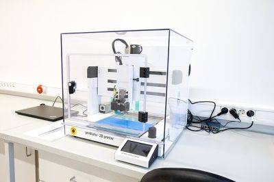 В Литве начал работать первый сертифицированный в Европе 3D принтер для лекарств