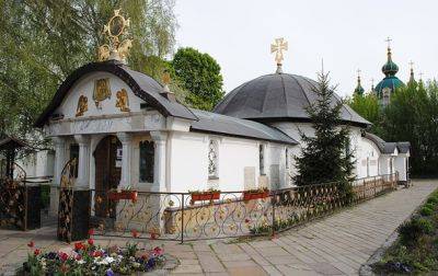 Суд обязал снести храм УПЦ МП на территории Музея истории Украины