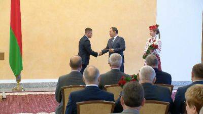 Премьер-министр Беларуси вручил госнаграды представителям различных сфер