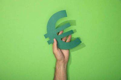 Курс валют на вечер 14 сентября: Евро на межбанке подешевел на 30 копеек