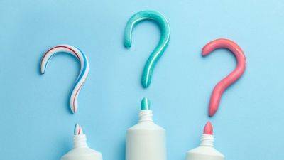Что означает цветная метка на зубной пасте - опровержение фейка