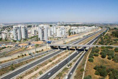 На шоссе в районе Рамле подозревали взрывное устройство в машине - news.israelinfo.co.il