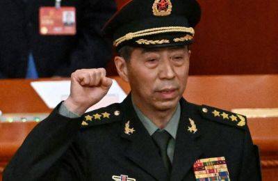 В Китае уволили министра обороны, который встречался с Путиным