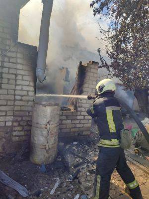 В оккупированном Лисичанске сгорел частный дом - фото