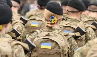 Девушка-снайпер обратилась к украинцам: "Мы пока держимся. Но мы не бесконечны, готовьтесь нас заменить"