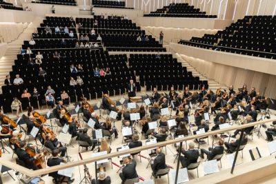 Литовский государственный симфонический оркестр представил реконструированный зал Вильнюсского Дворца конгрессов