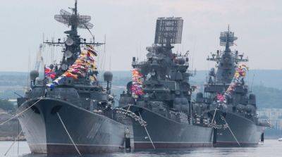 Россияне отвели три больших десантных корабля из Черного моря в Азовское