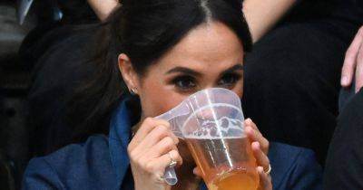 Меган Маркл с пивом отпраздновала день рождения принца Гарри (фото)