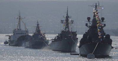 Оккупанты передислоцировали десантные корабли из Черного моря после атак ВСУ, — командование