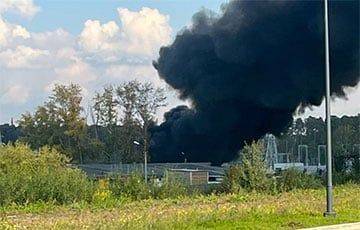 В российском Екатеринбурге произошел масштабный пожар