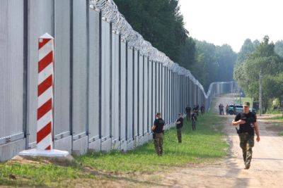 Польша заявила о строительстве барьера на границе с Россией