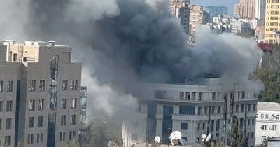 В Донецке раздался взрыв: под удар попало здание оккупационной администрации (видео)