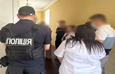 В Одесской области задержали председателя ВЛК - их подозревают в организации помощи уклонистам, фото
