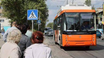 Путин поручил обеспечить ежегодное обновление общественного транспорта